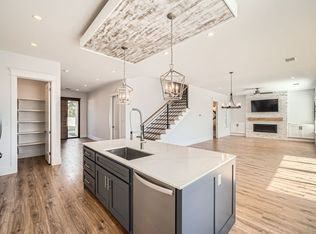 15212 Hawk St, Lakeway, TX 78734