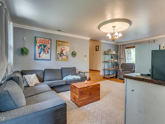 4th image of 104 Hillmont Dr