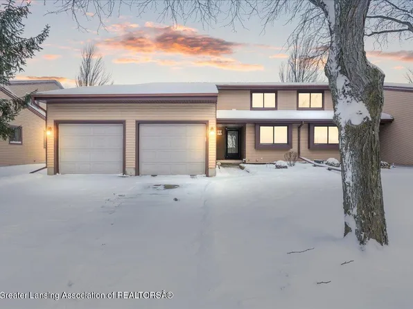 2011 E Provincial House Dr, Lansing, MI 48910