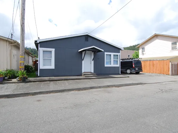 113 1st Ave, Rio Dell, CA 95562