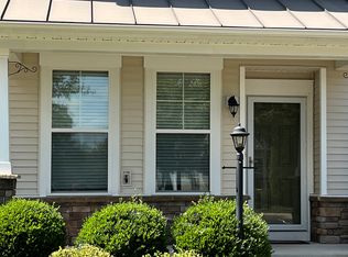 8059 Rutland Village Dr, Mechanicsville, VA 23116