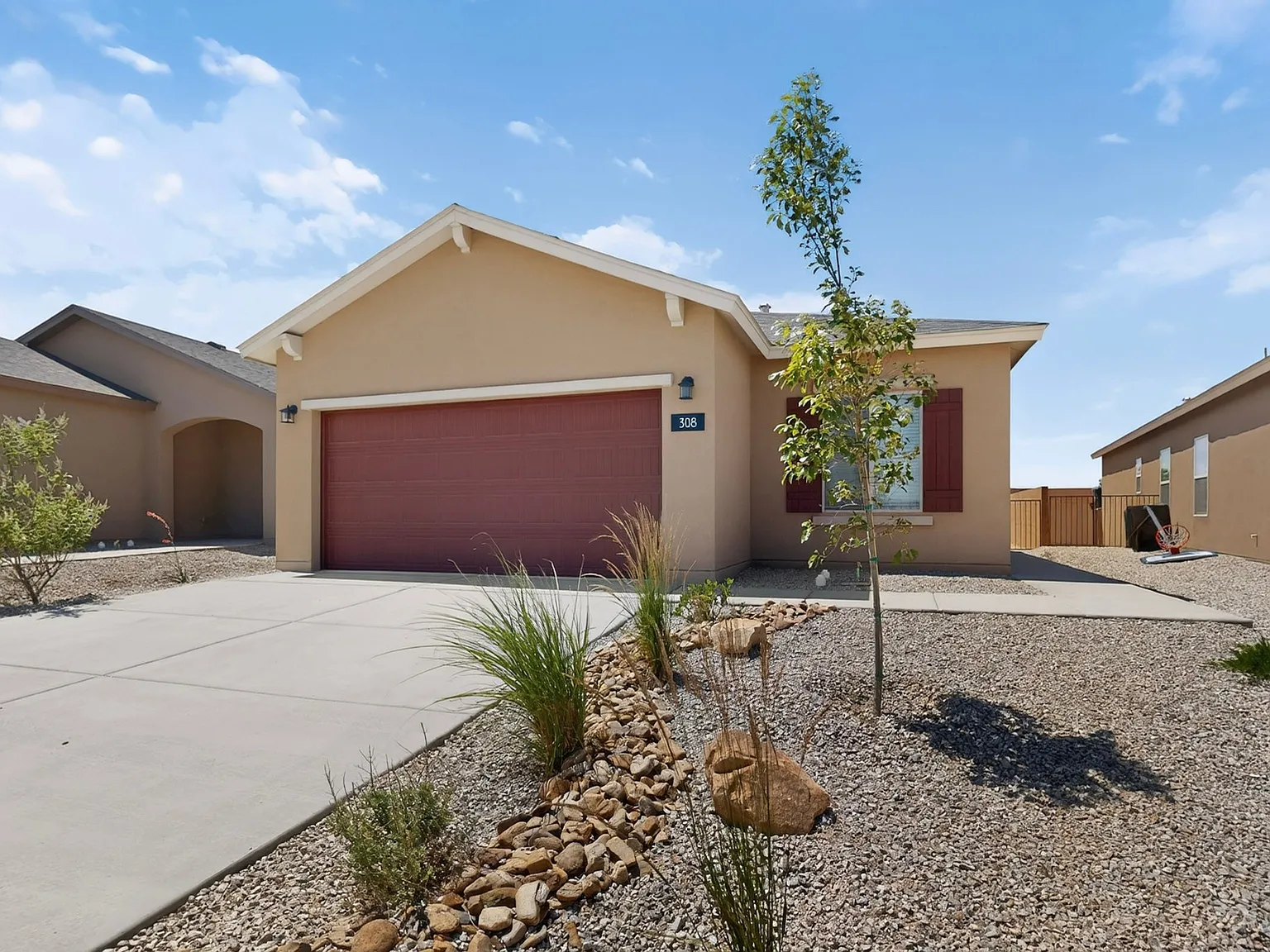 4 bed, 1504 sqft, $2,350 — Photo 4