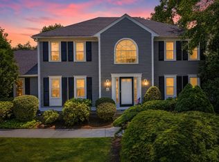 41 Lamplighter Dr, Shrewsbury, MA 01545