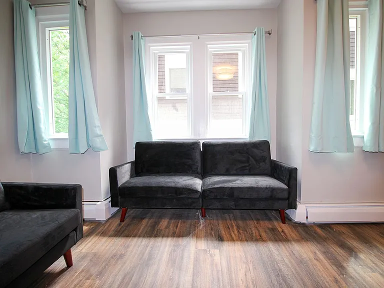 522 Stewart Ave — Photo 19