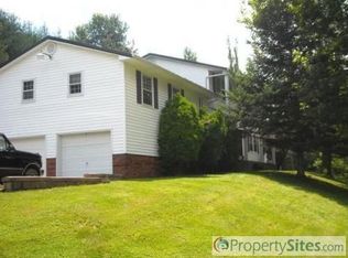 702 Bailey Switch Rd, Bluefield, VA 24605