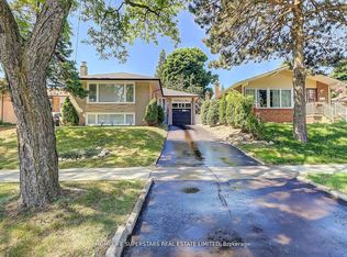 108 Packard Blvd S, Toronto, ON M1P 4L1