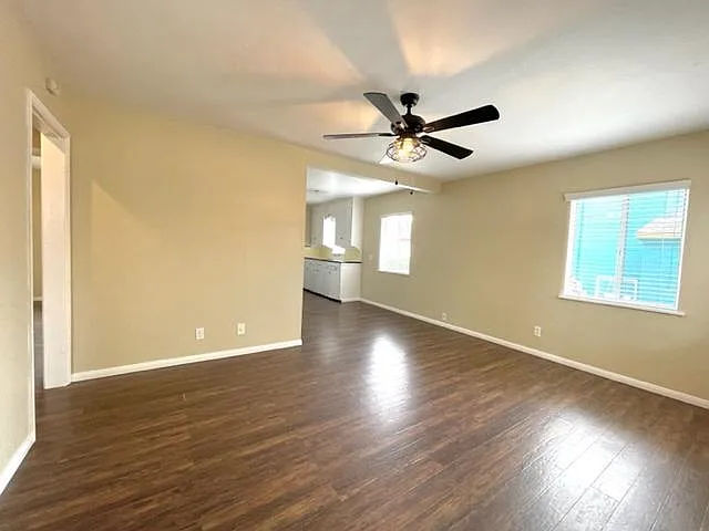 5081 Long Branch Ave — Photo 3