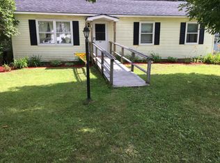 62 Riverside Ct, Lyndonville, VT 05851