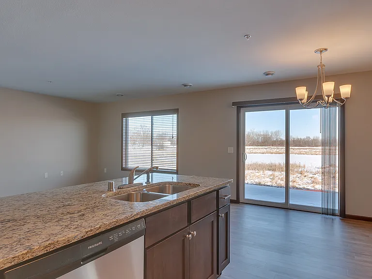 667 Roberts Rd — Photo 5