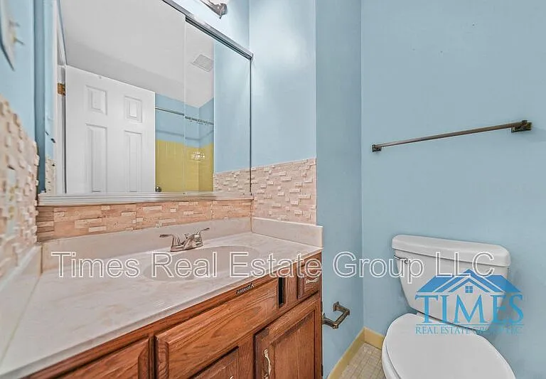 704 Worthington Dr — Photo 11