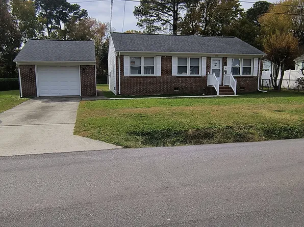 2822 Mark St, Chesapeake, VA 23324