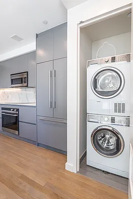 Rented by Bond New York | media 80