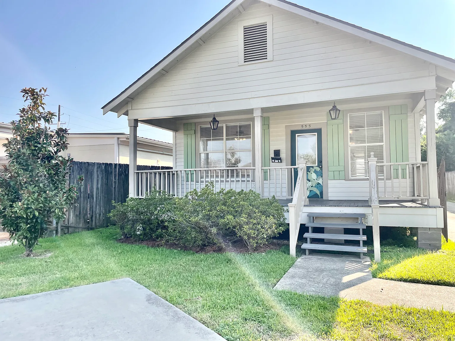 2 bed, 1432 sqft, $1,900 — Photo 2