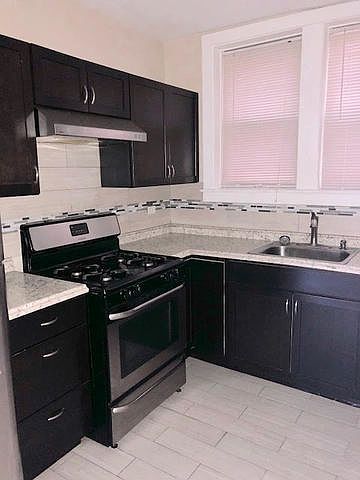 1st image of 1064 W Thorndale Ave #1Q