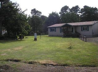 3850 SW Dahlia Ln, Waldport, OR 97394