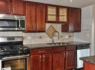 21 Kristin Dr #000, Schaumburg, IL 60195
