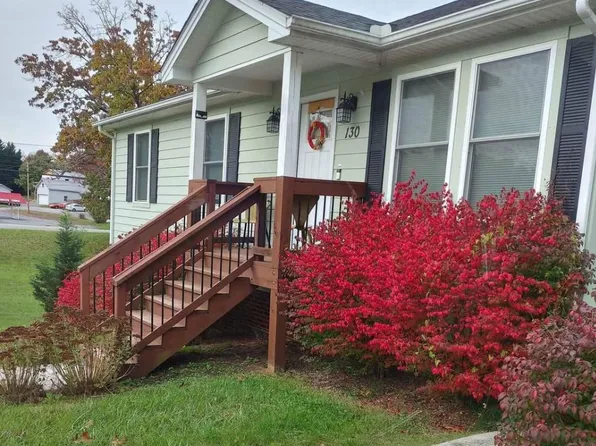 130 Craig St, Christiansburg, VA 24073