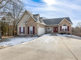 11 Charing Dr, Bella Vista, AR 72714
