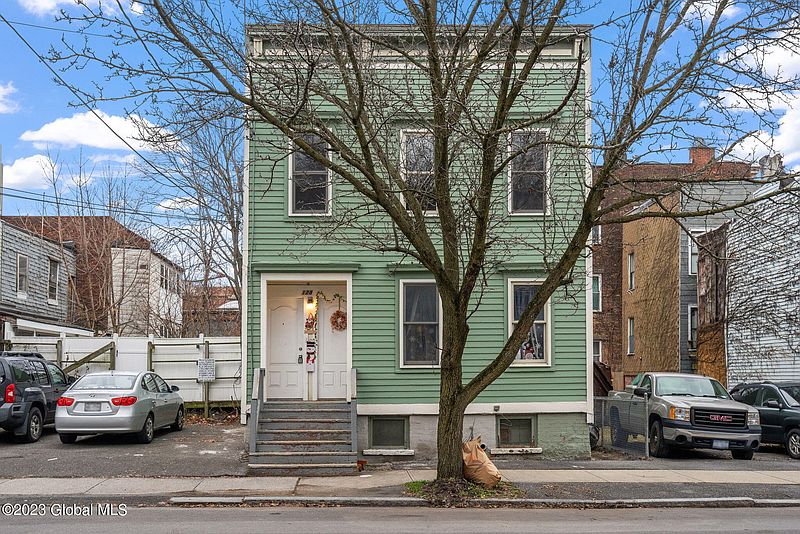 2nd image of 128 Dove Street