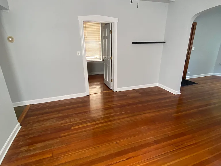 2326 N Sacramento Ave #1 — Photo 4