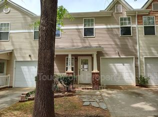 5522 Santeelah Ct, Charlotte, NC 28217