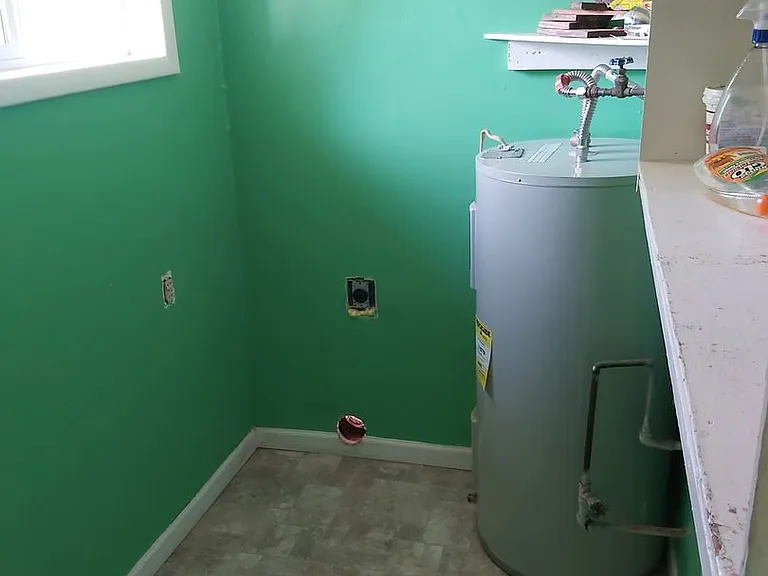 2465 SW Pickford St — Photo 9