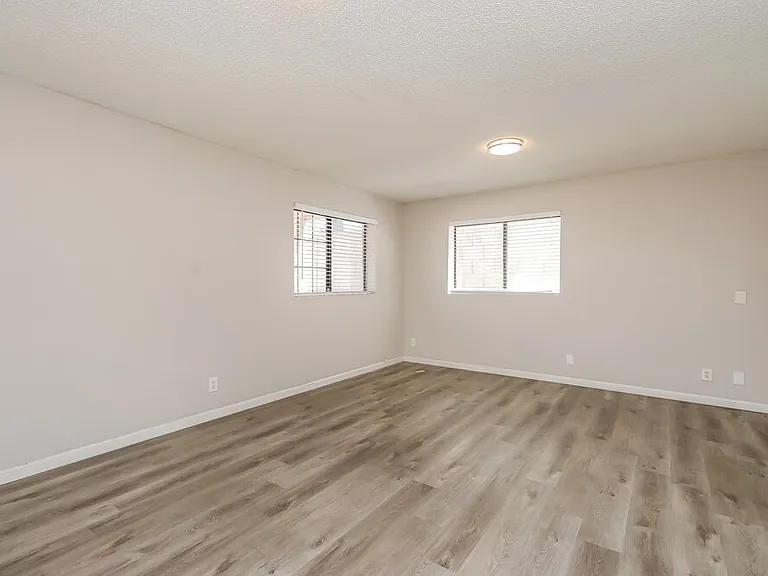 1232 W Riviera Dr — Photo 13