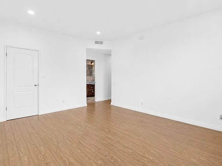 2175 S Beverly Glen Blvd #406 — Photo 7