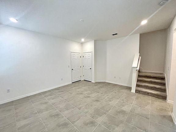 5th image of 5727 Skytop Dr #1