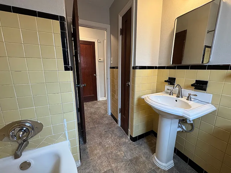 4519 Jamieson Ave — Photo 11