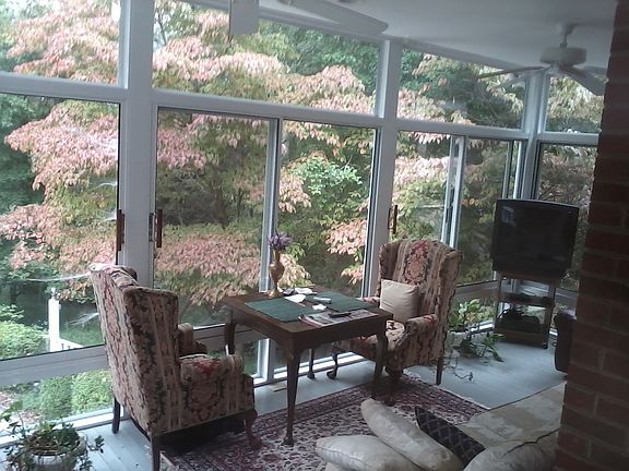 3rd image of 2446 Falcon Ln