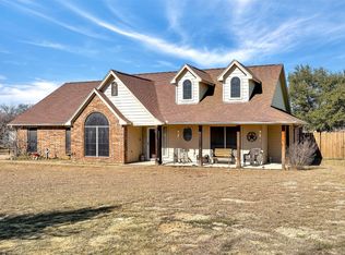 152 Ellis Dr, Weatherford, TX 76088