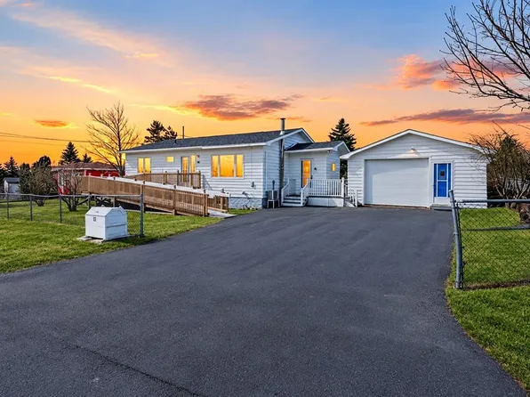 12-14 Barnes Road, Bay Roberts, NL A0A1G0