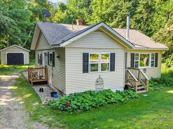 16 W Main Street, Monroe, ME 04951