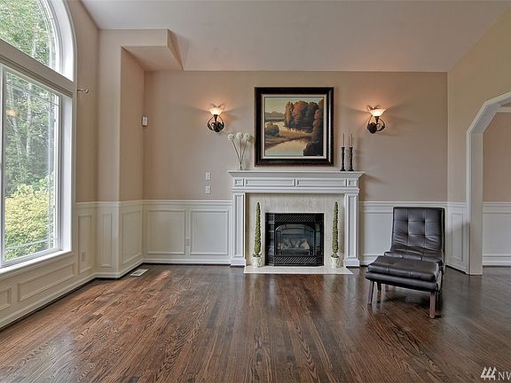 4th image of 19109 87th Pl SE