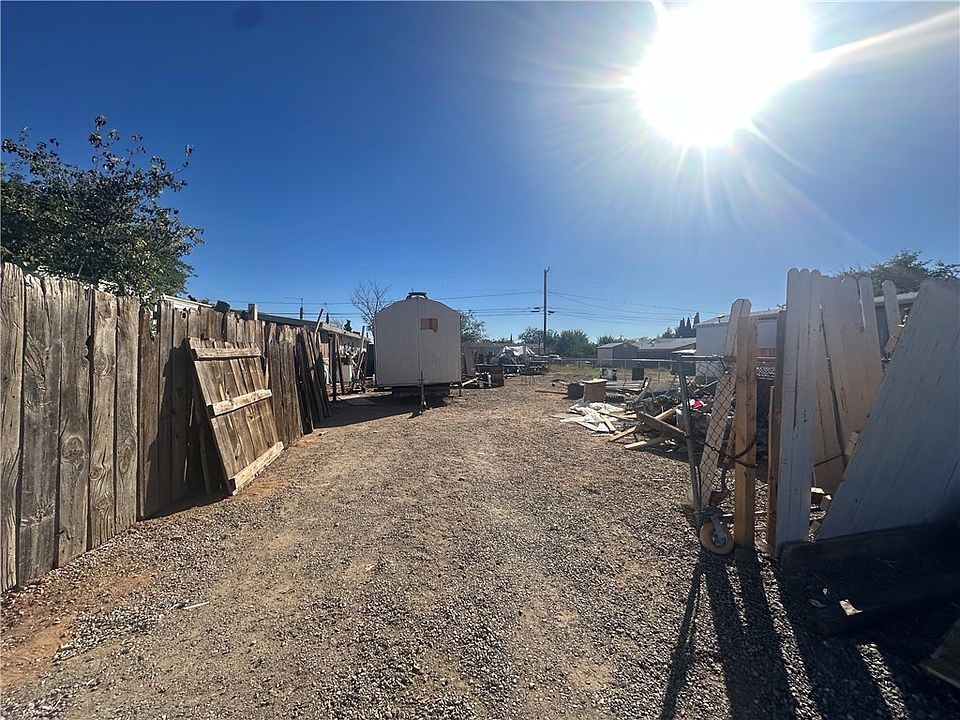 1st image of 2420 E Lass Avenue