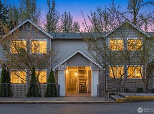 7035 S 133rd St UNIT B100, Seattle, WA 98178