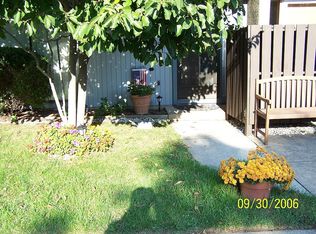 2211 Cartwright Pl, Reston, VA 20191