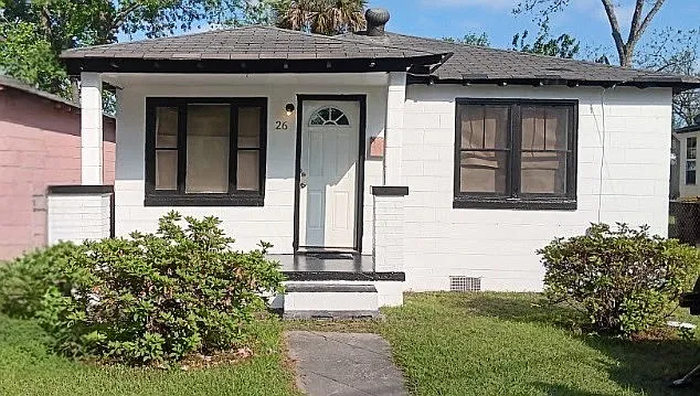 26 Scarborough St