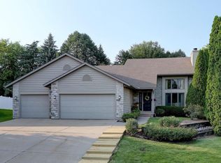 5776 Ivanhoe Cir, Fitchburg, WI 53711