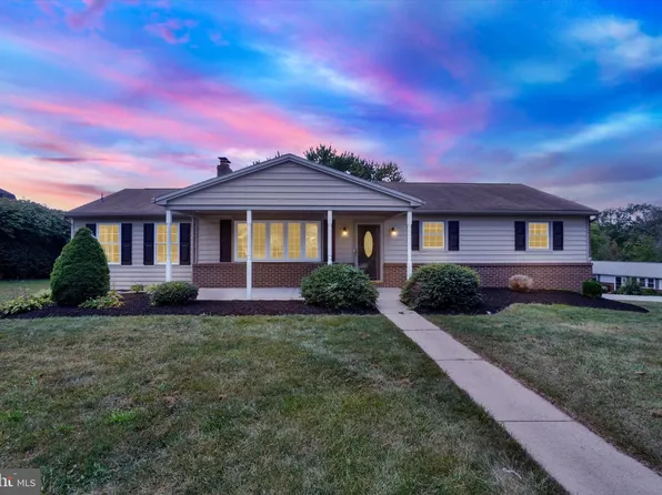 295 Blymire Rd, Dallastown, PA 17313