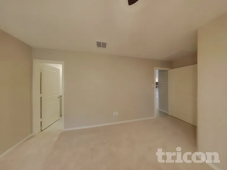 1704 Claireborne Ct — Photo 7