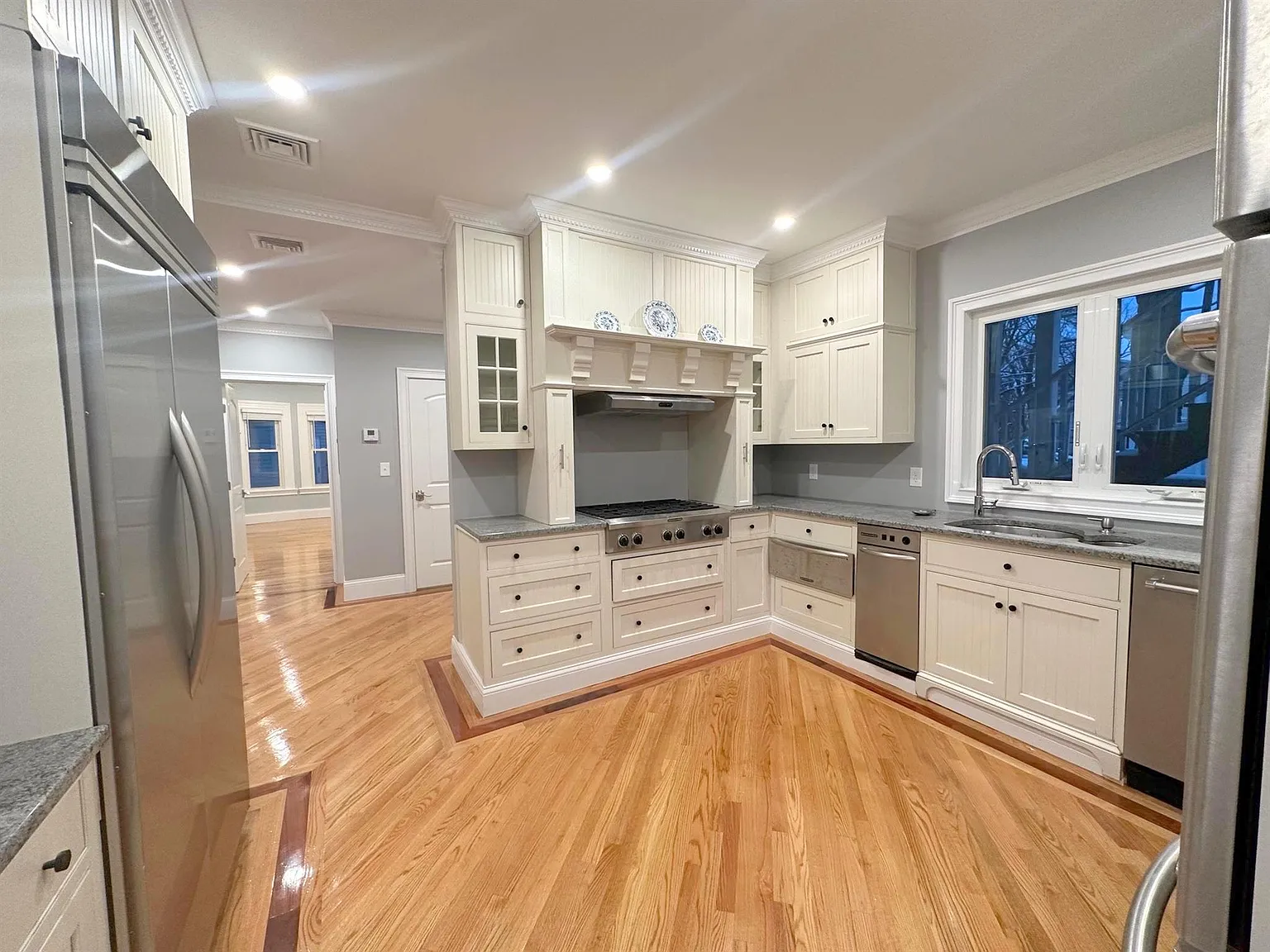66 Dudley St — Photo 4