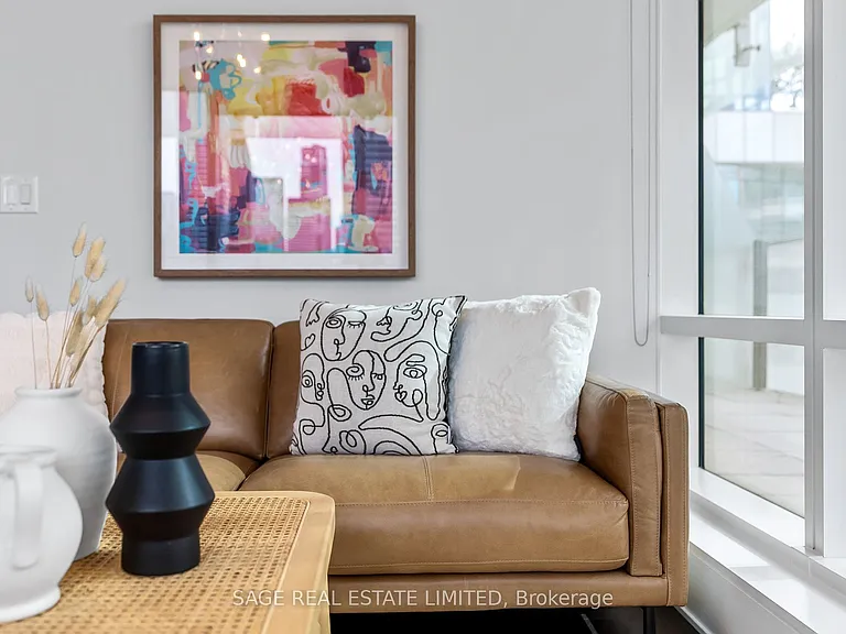 1 Bloor St E #510 — Photo 18