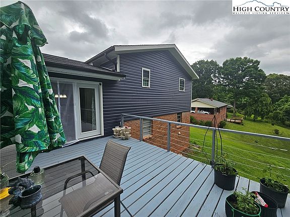 4th image of 132 Greencrest Place