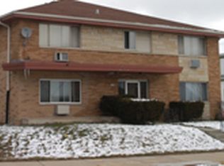 1832 Rawson Ave #1511, South Milwaukee, WI 53172