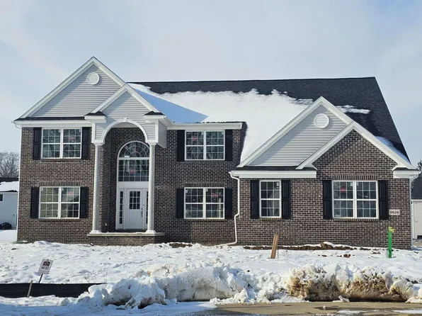 9626 Valley View Ct, Saline, MI 48176