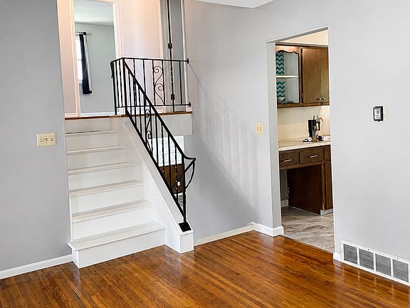 4th image of 1110 Kingston Ave