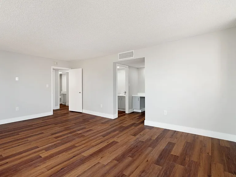 17920 Gulf Blvd #205 — Photo 25