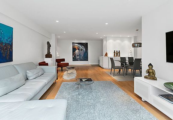 3rd image of 425 E 63rd St APT W7d